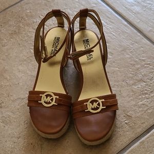Wedge sandals